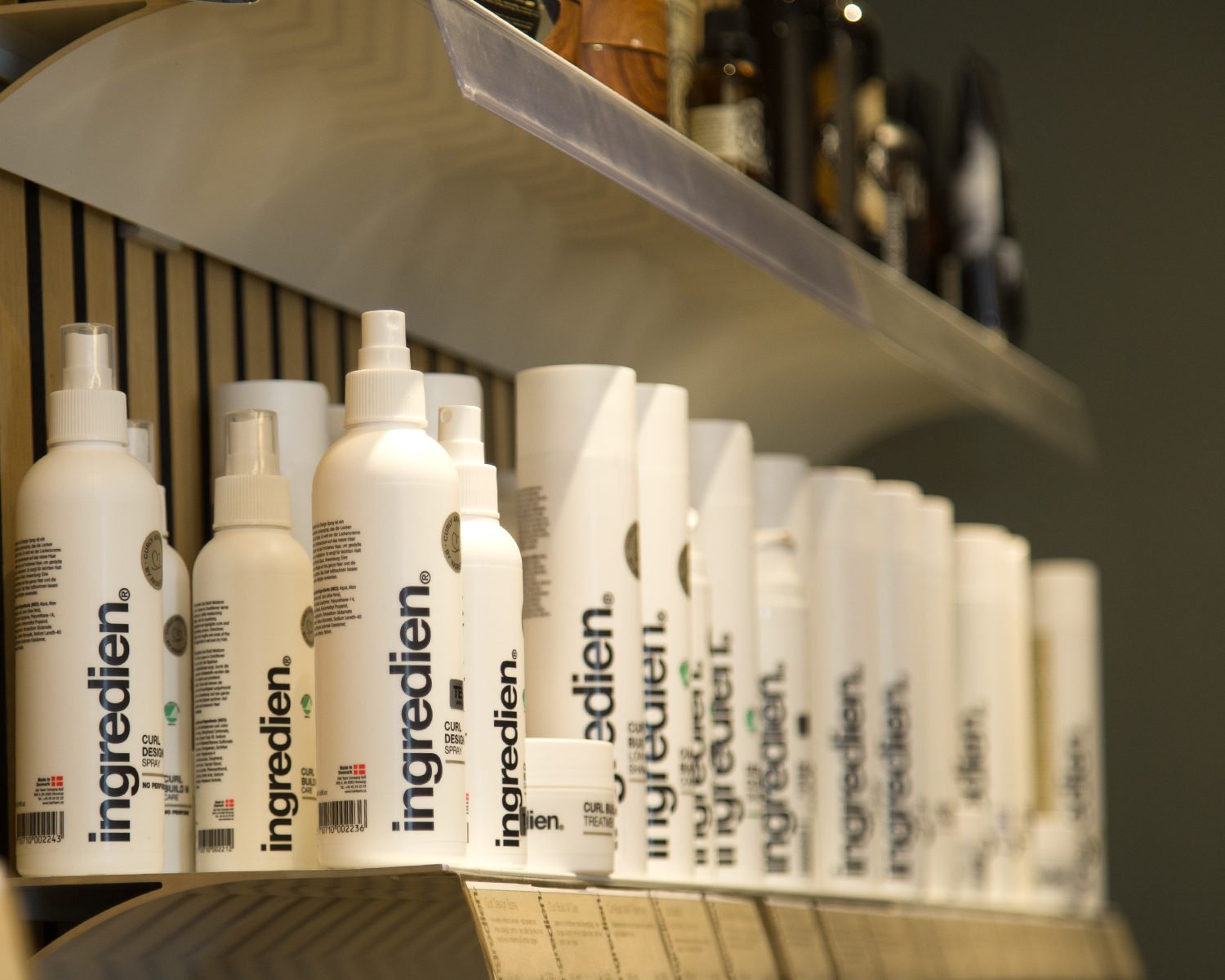 Svanemærkede og miljøvenlige hårprodukter i salonen